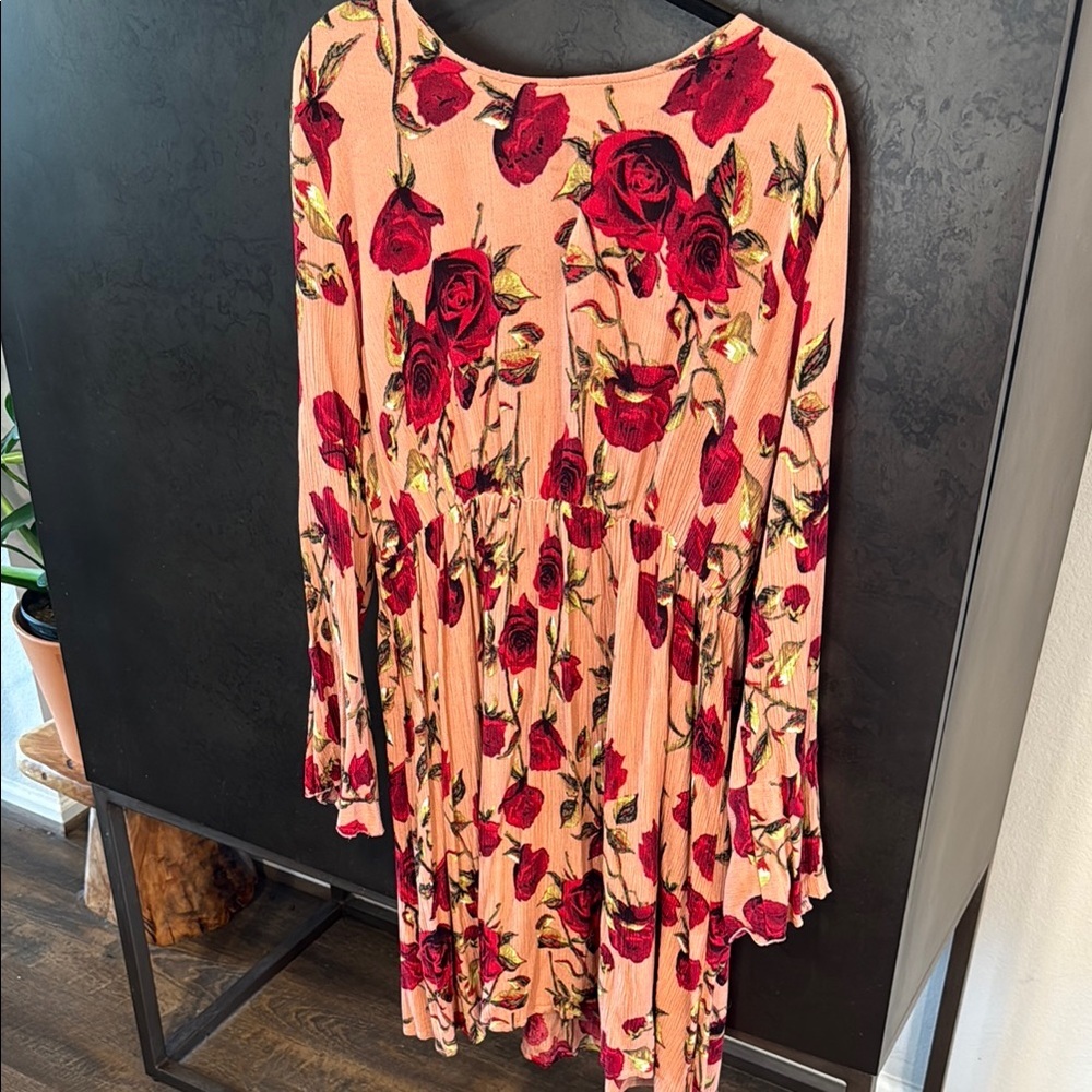 Club L London Red and Cream Bell Sleeve Mini Dress